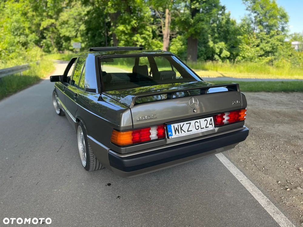 Mercedes-Benz W201 (190) - 9