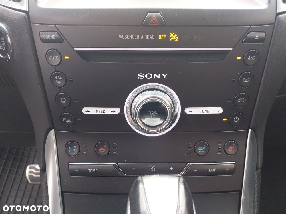 Ford Edge 2.0 TDCi Twin-Turbo 4WD ST-Line - 12