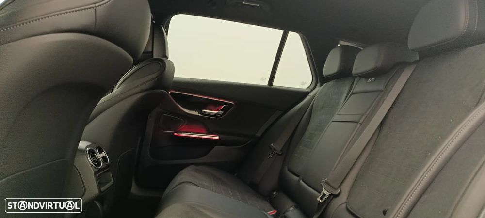 Mercedes-Benz C 300 de - 38