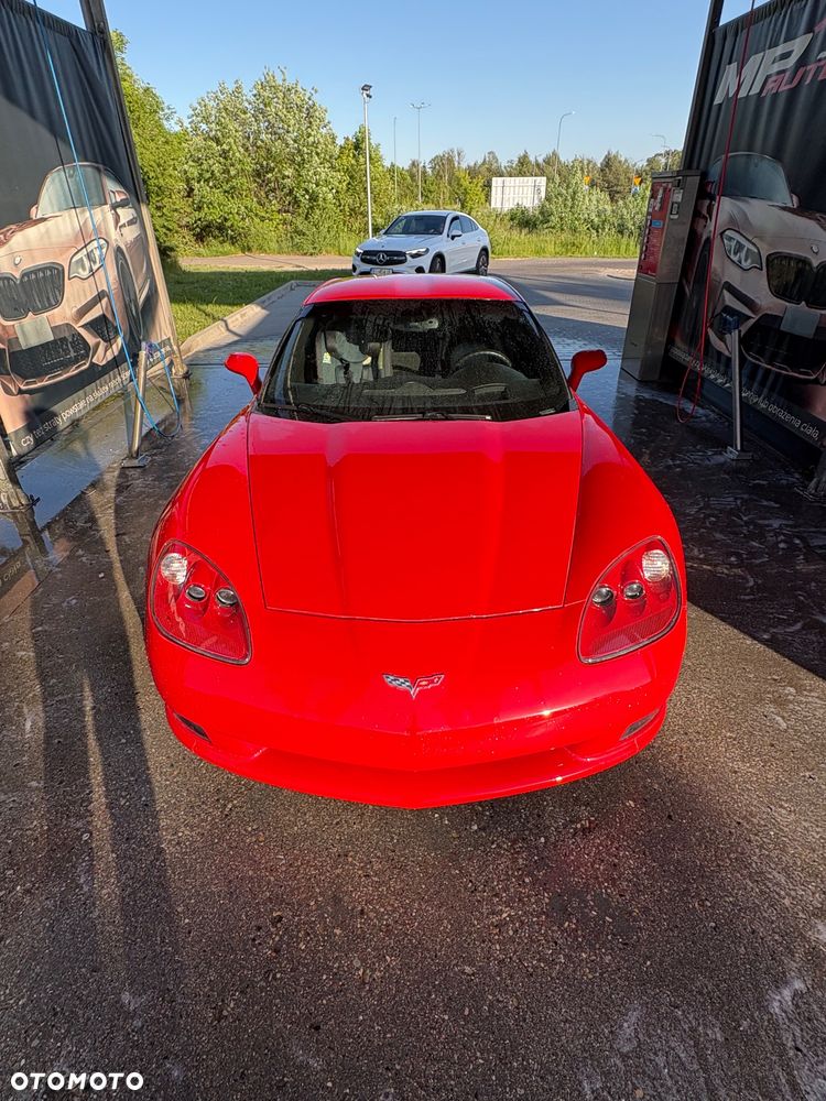 Chevrolet Corvette - 8