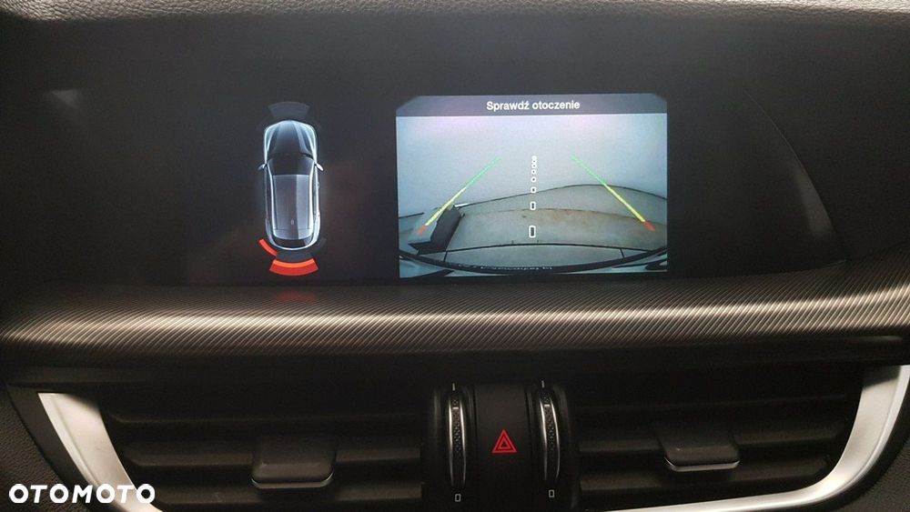 Alfa Romeo Stelvio - 29