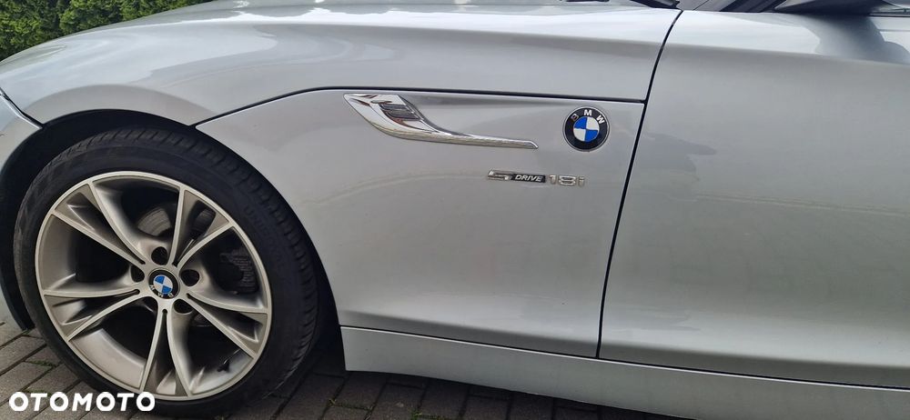 BMW Z4 sDrive18i - 16