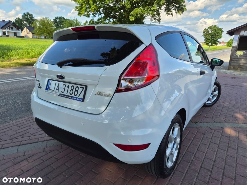 Ford Fiesta - 2