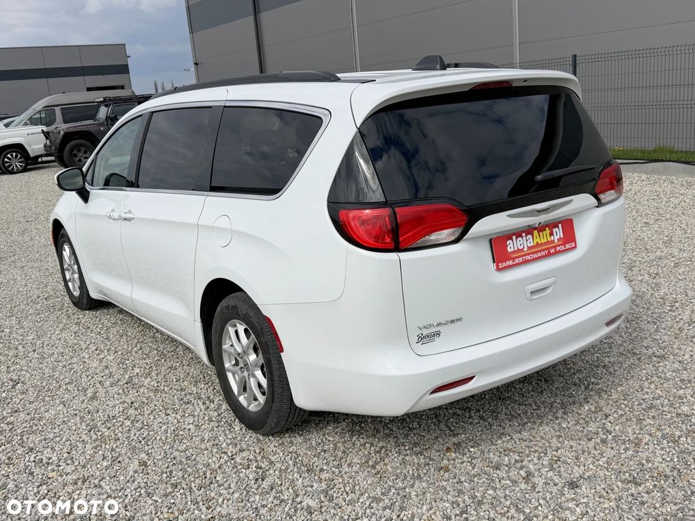 Chrysler Voyager - 6