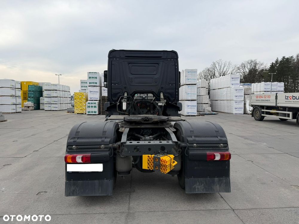 Mercedes-Benz Actros - 6