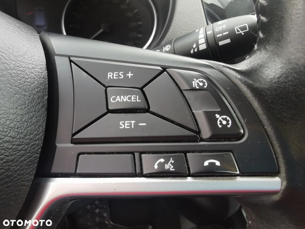 Nissan Qashqai 1.3 DIG-T Visia - 24