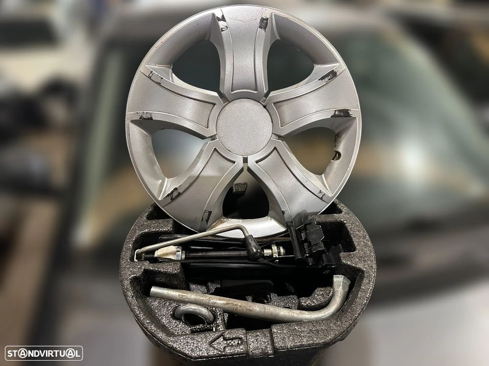 FIAT Tipo Sedan (356) 1.4 LPG Gasolinagas (GPL) 120 cv  88 kW 2016 - 2020 940 B7.000 para peças - 9