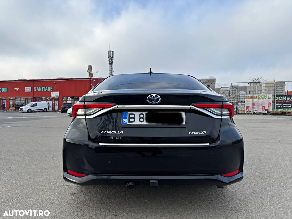 Toyota Corolla 1.8 Hybrid Team Deutschland - 5