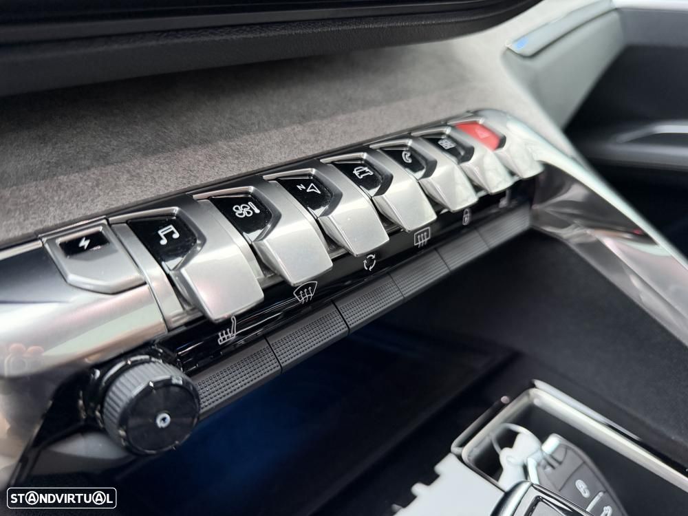 Peugeot 3008 1.6 Hybrid GT Pack e-EAT8 - 20