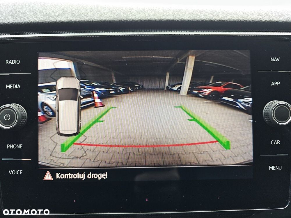 Volkswagen Golf Sportsvan VII SV 1.5 TSI ACT Comfortline DSG - 25