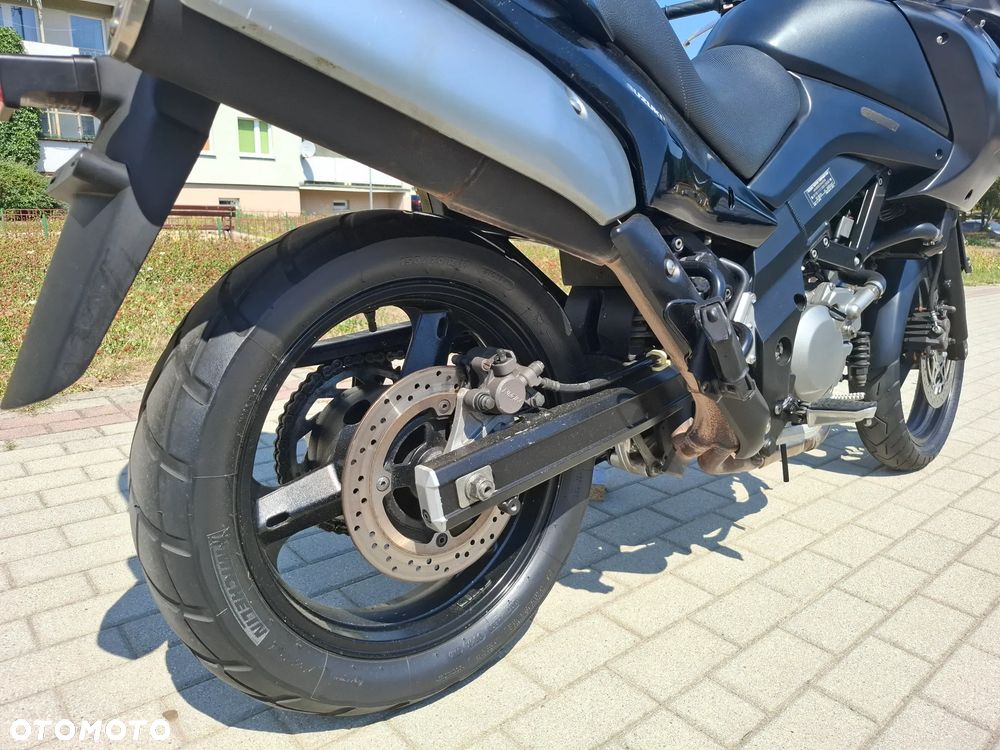 Suzuki V-STROM - 28
