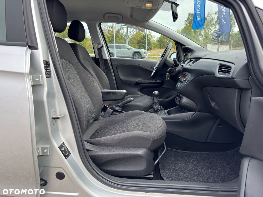 Opel Corsa - 25