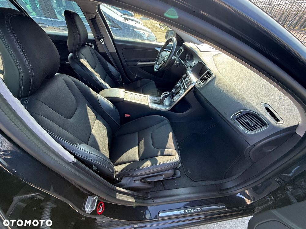 Volvo V60 T2 Geartronic Kinetic - 10