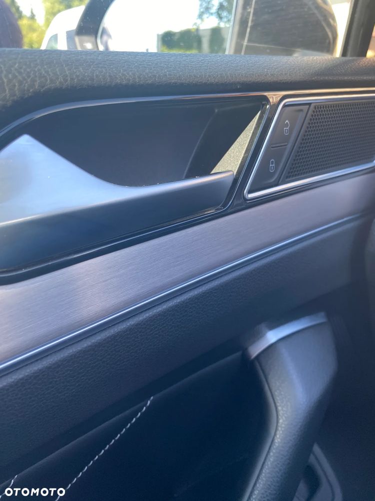 Volkswagen Passat 2.0 TSI Elegance DSG - 9