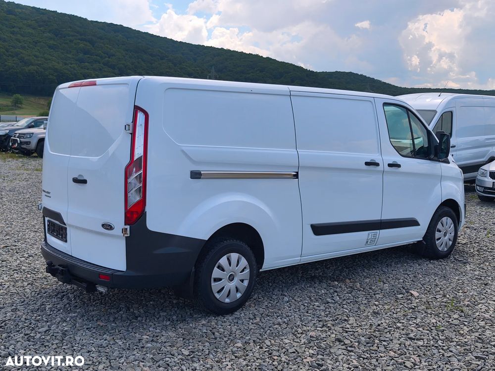 Ford Transit Custom - 11