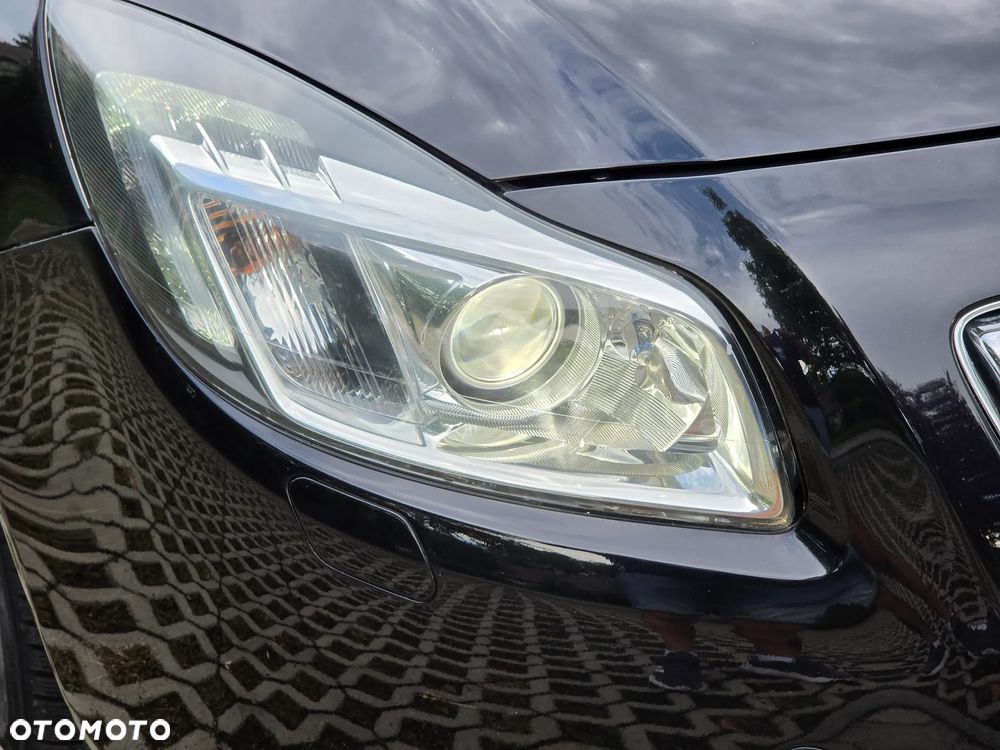 Opel Insignia 2.0 Turbo 4x4 Automatik Cosmo - 24