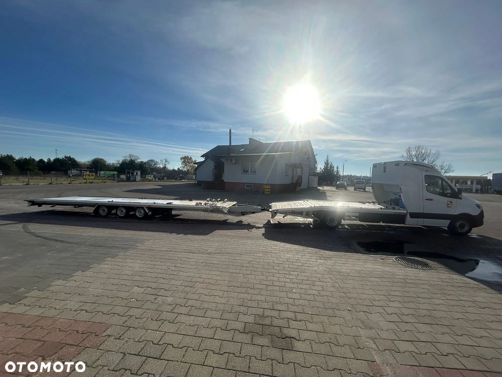 Mercedes-Benz Sprinter 319 - 24