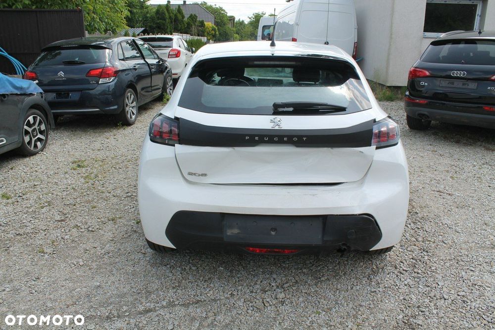 Peugeot 208 - 6