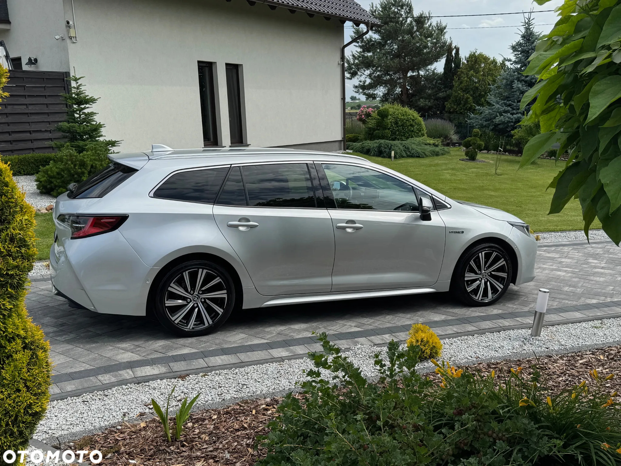 Toyota Corolla 2.0 Hybrid Comfort - 16