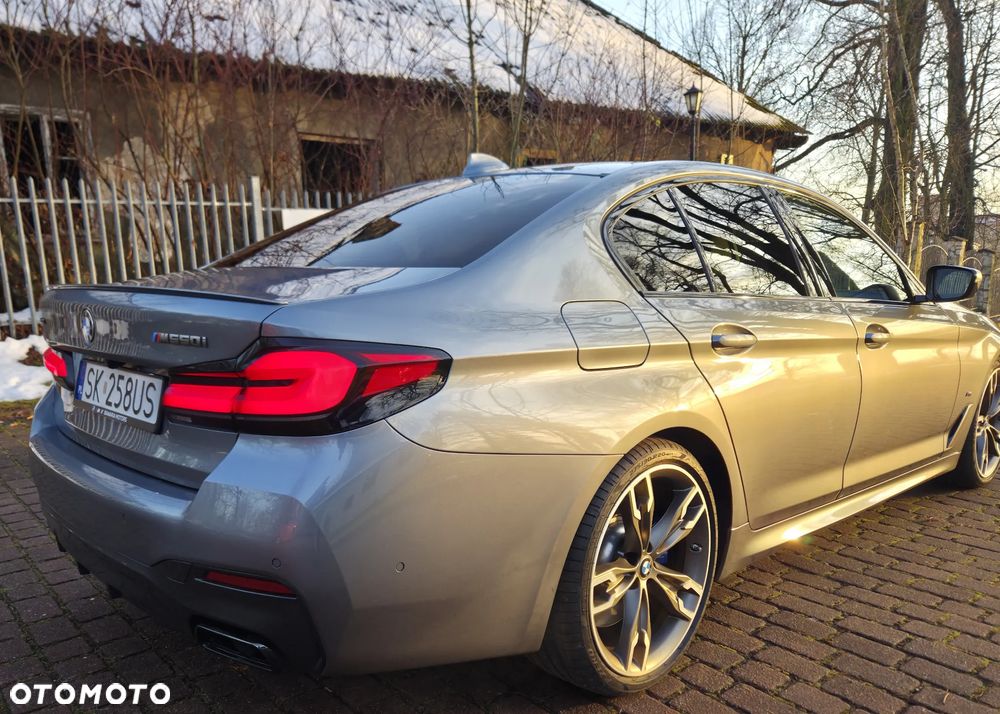 BMW Seria 5 M550i xDrive - 9