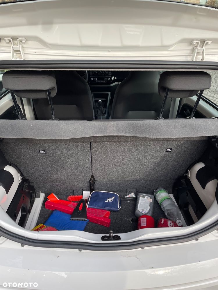 Volkswagen up! 1.0 move - 10