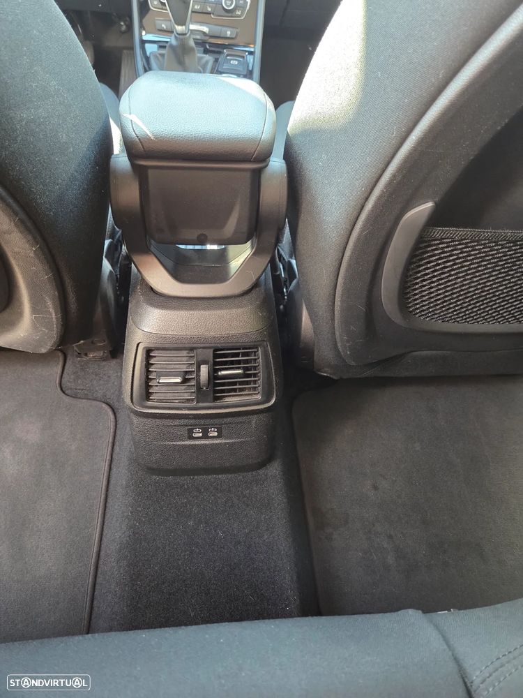 BMW 216 Gran Tourer i 7L Line Luxury - 22