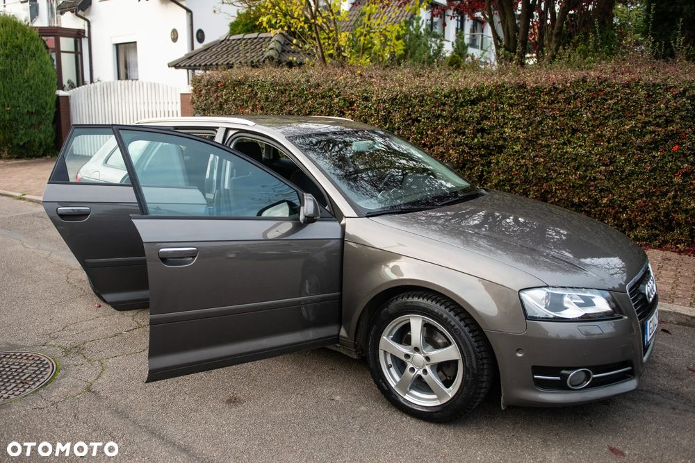 Audi A3 Sportback 1.6 TDI DPF Ambiente - 7