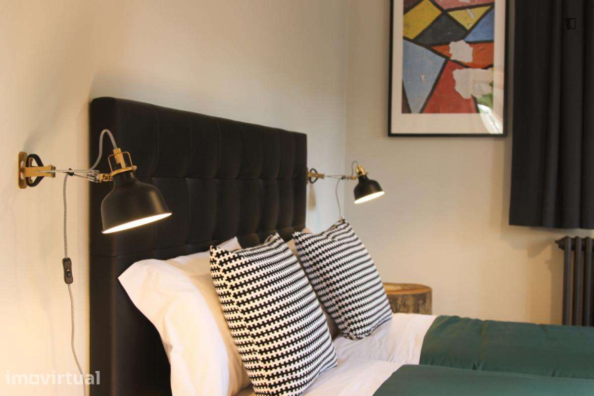 Quarto - localizado em Paranhos Porto - Grande imagem: 5/31