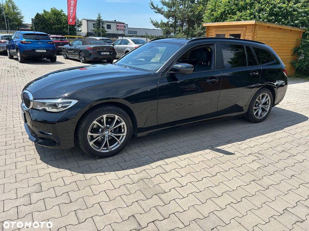 BMW Seria 3 320d xDrive M Sport sport - 10