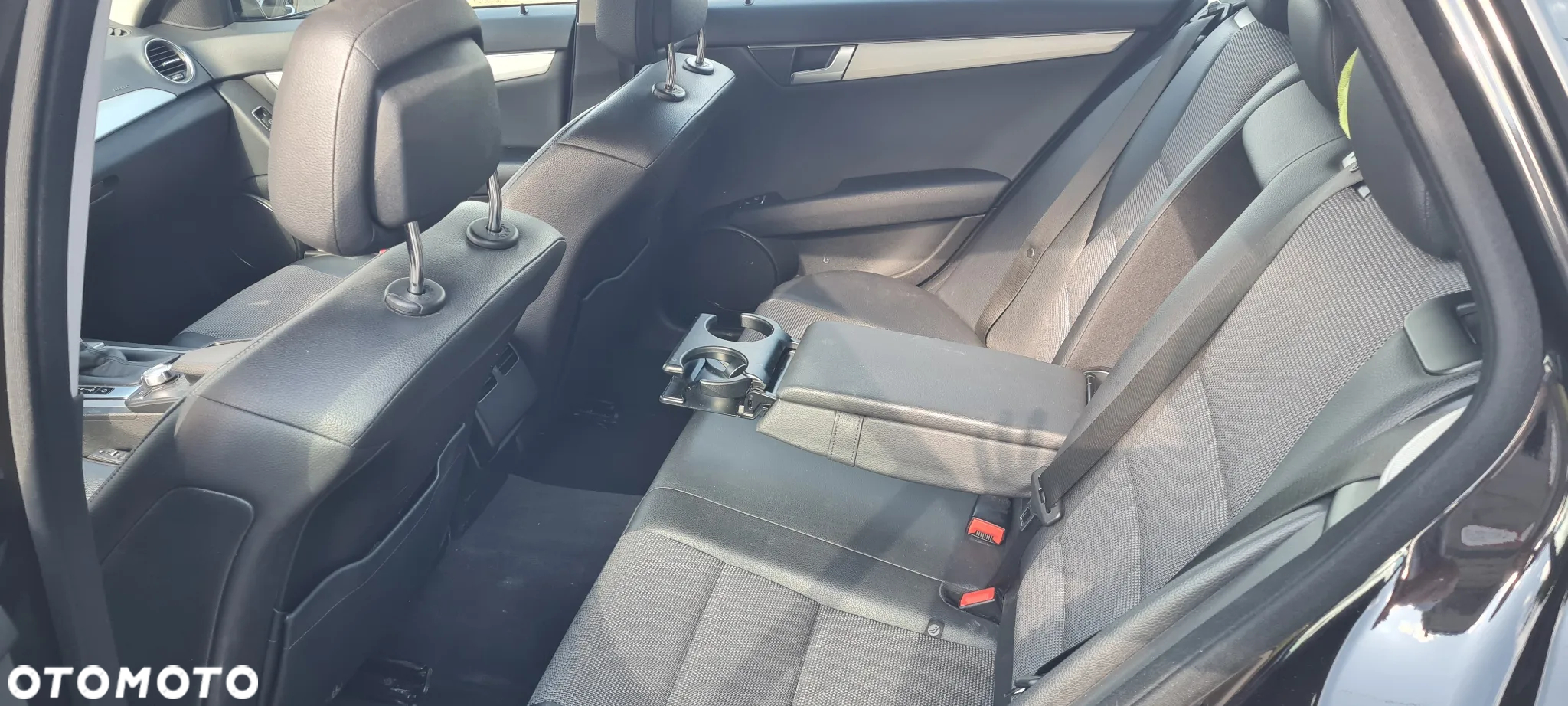Mercedes-Benz Klasa C 250 T (BlueEFFICIENCY) 7G-TRONIC Avantgarde - 6