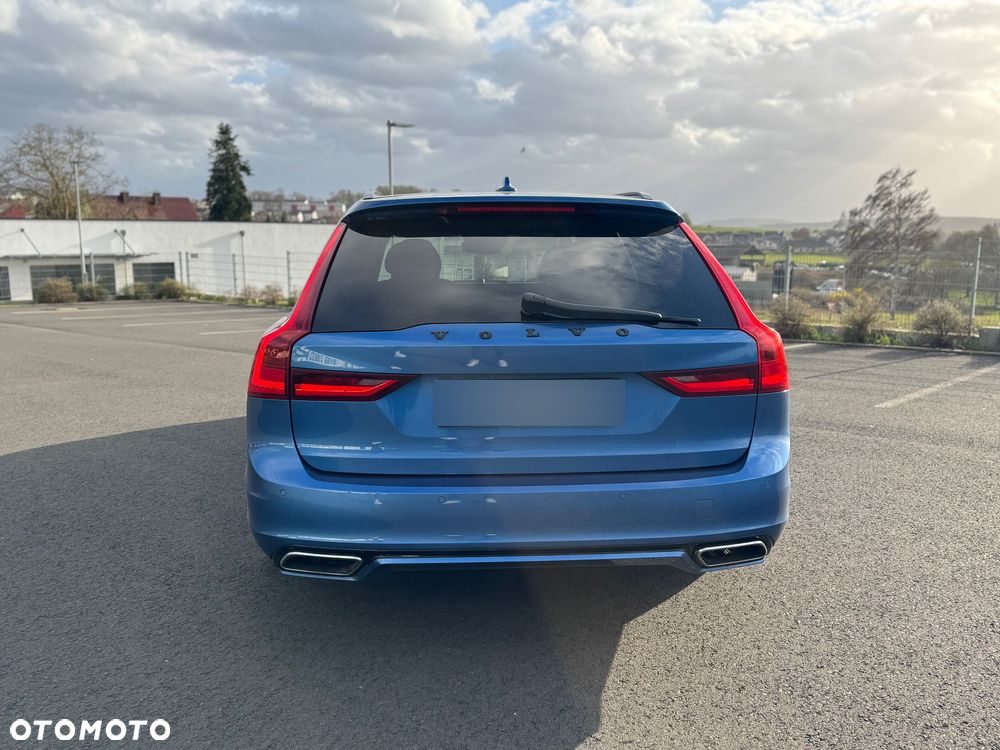 Volvo V90 D4 R-Design - 9