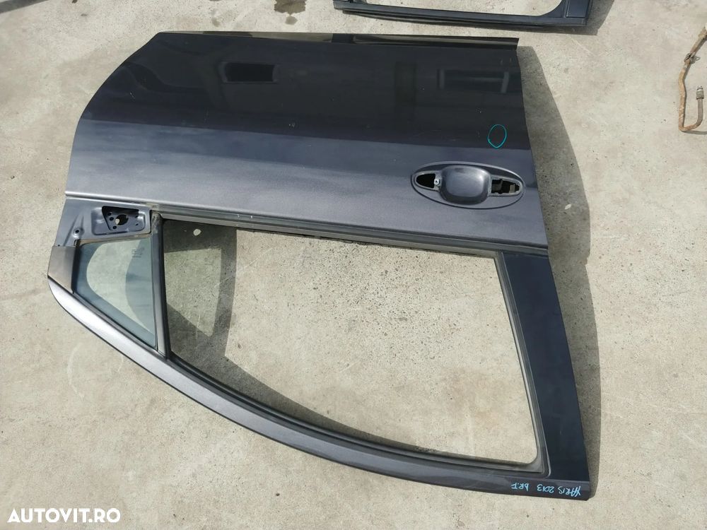 usa portiera dreapta fata  toyota yaris 3 p13 2013 - 2