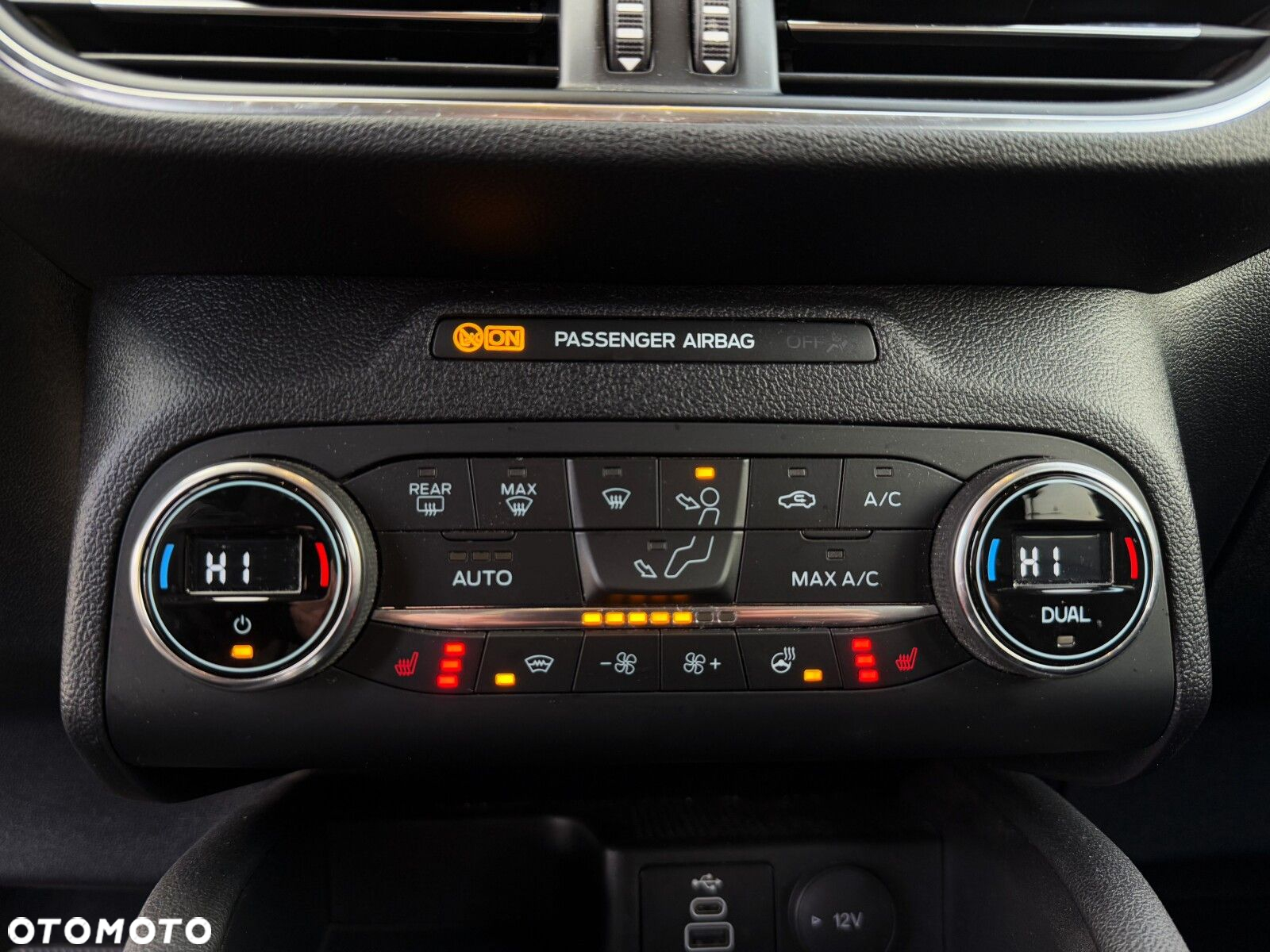 Ford Kuga 2.5 FHEV FWD Titanium X - 26