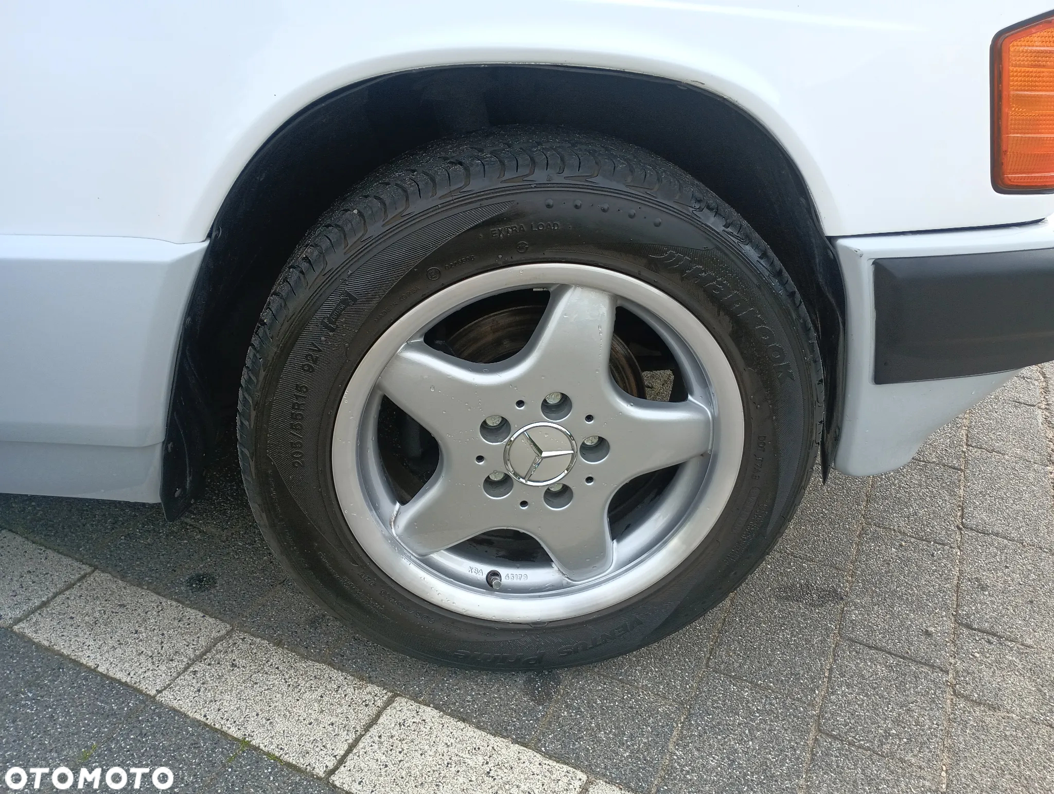Mercedes-Benz W201 (190) - 37