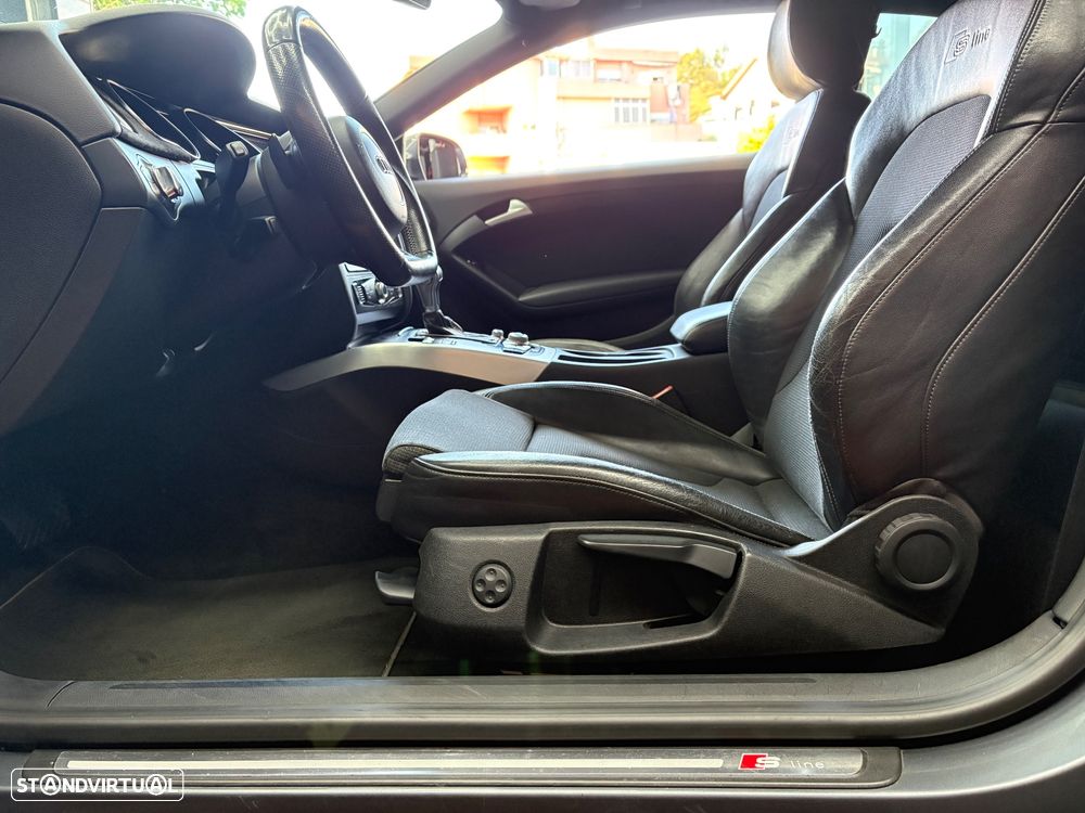 Audi A5 2.0 TDI Multitronic Business Line S-line - 33