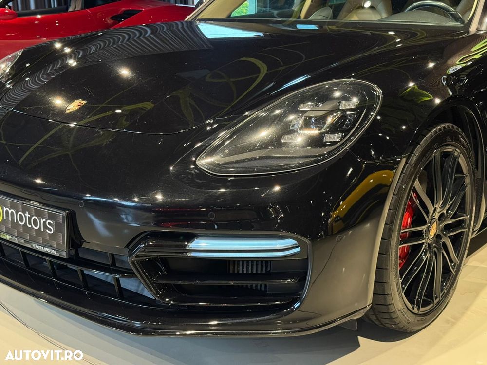 Porsche Panamera - 11