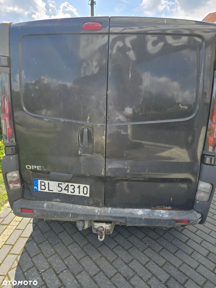 Opel Vivaro - 8