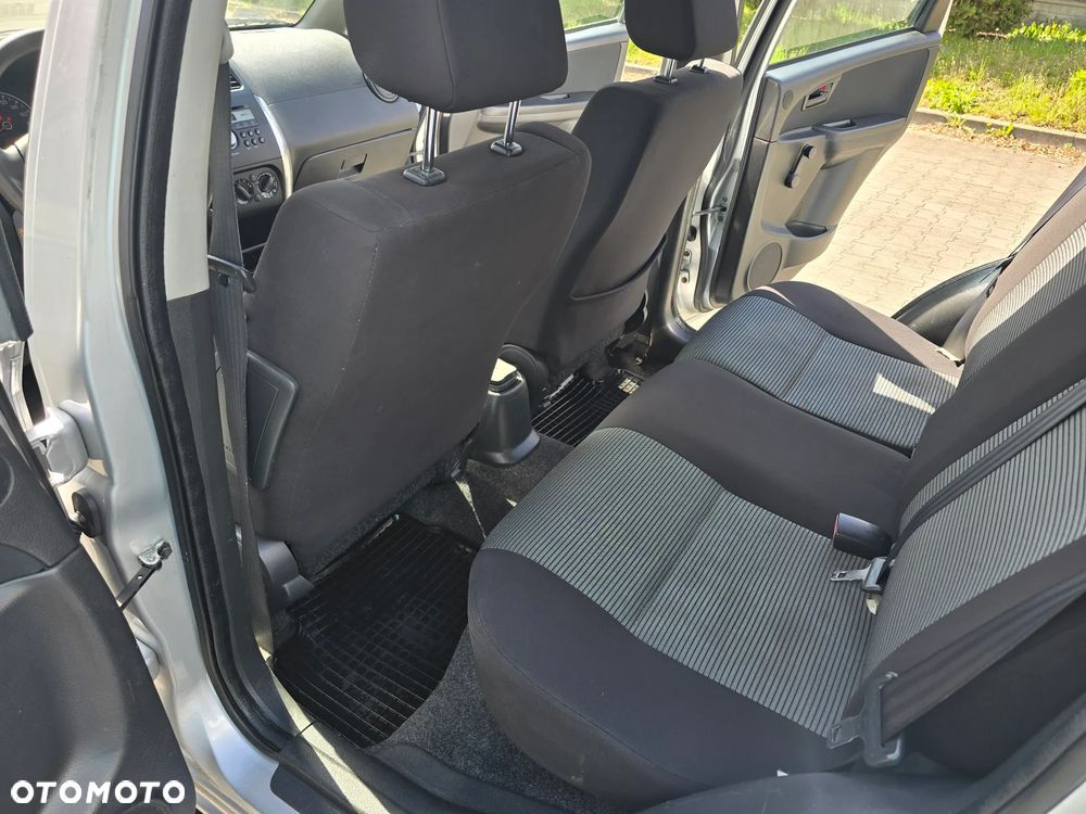 Fiat Sedici 1.6 16V 4x4 Dynamic - 9