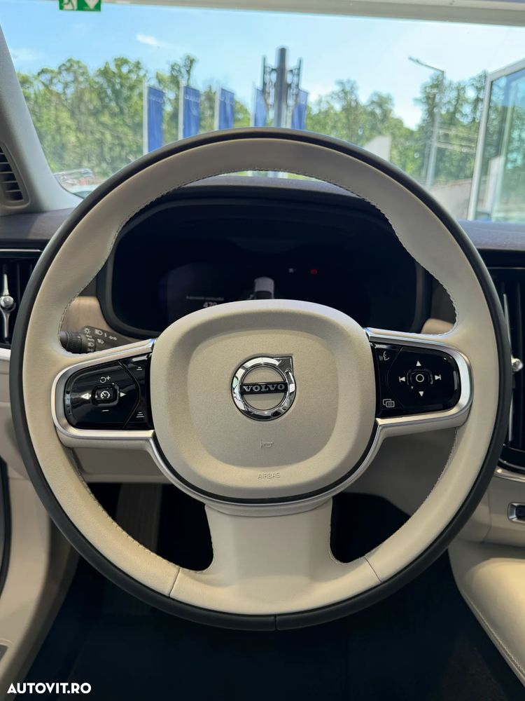 Volvo S90 B5 MHEV AT AWD Core - 10
