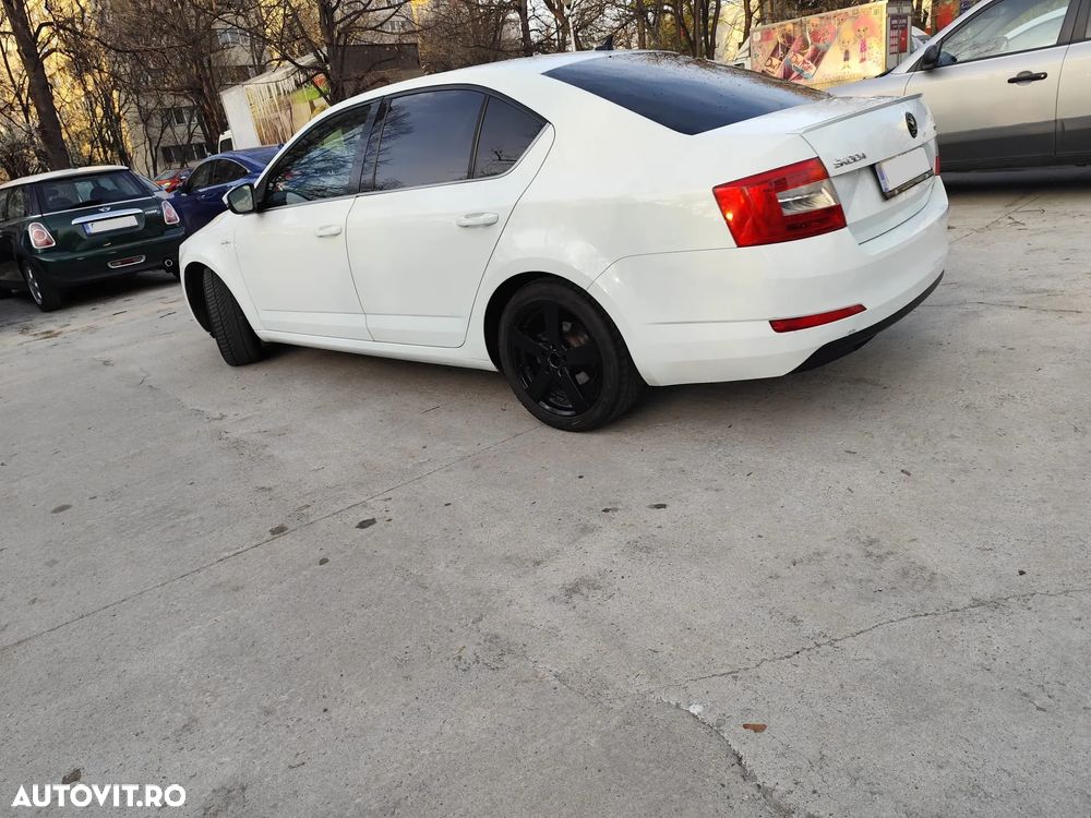 Skoda Octavia 2.0 TDI 4x4 DSG Laurin & Klement - 19