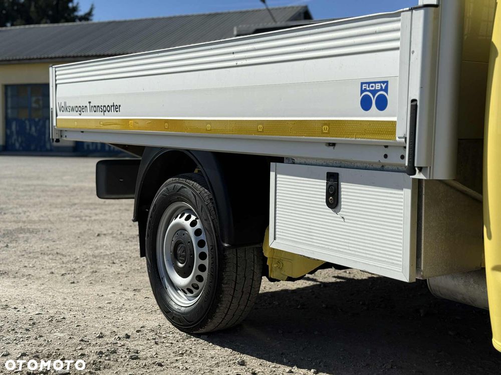 Volkswagen Transporter T-5 - 11