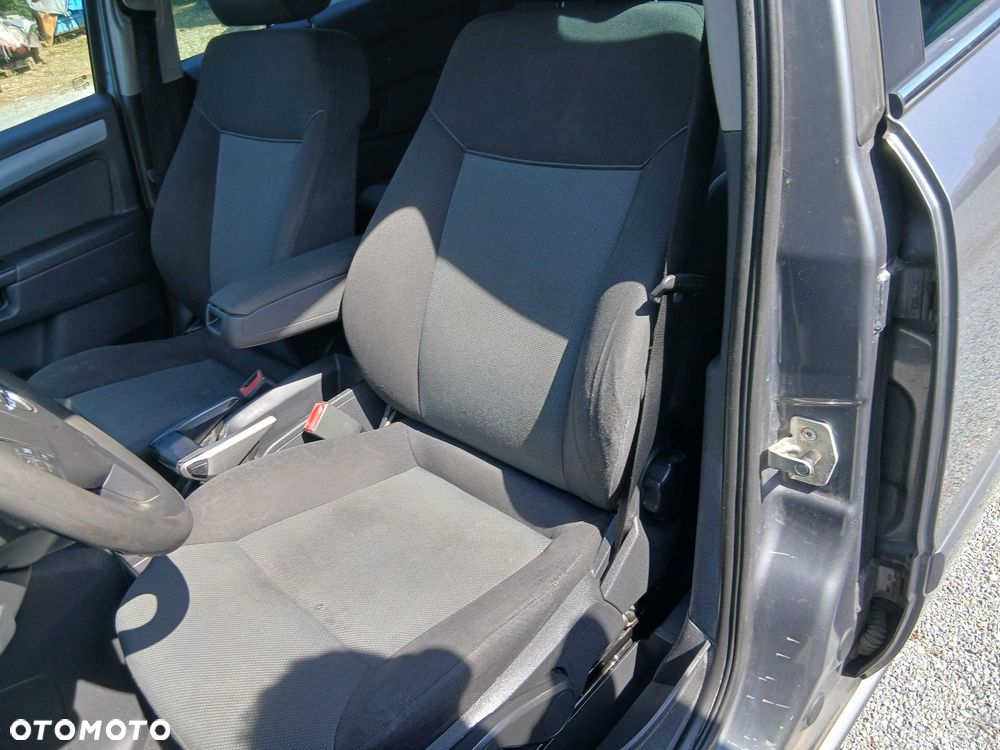 Opel Zafira - 5