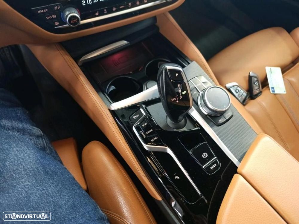 BMW 520 d Pack M Auto - 8
