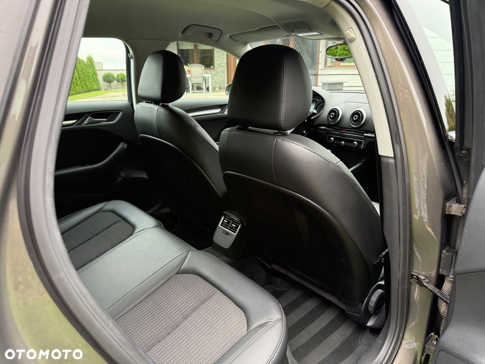 Audi A3 Sportback 1.4 TFSI Ambiente - 22