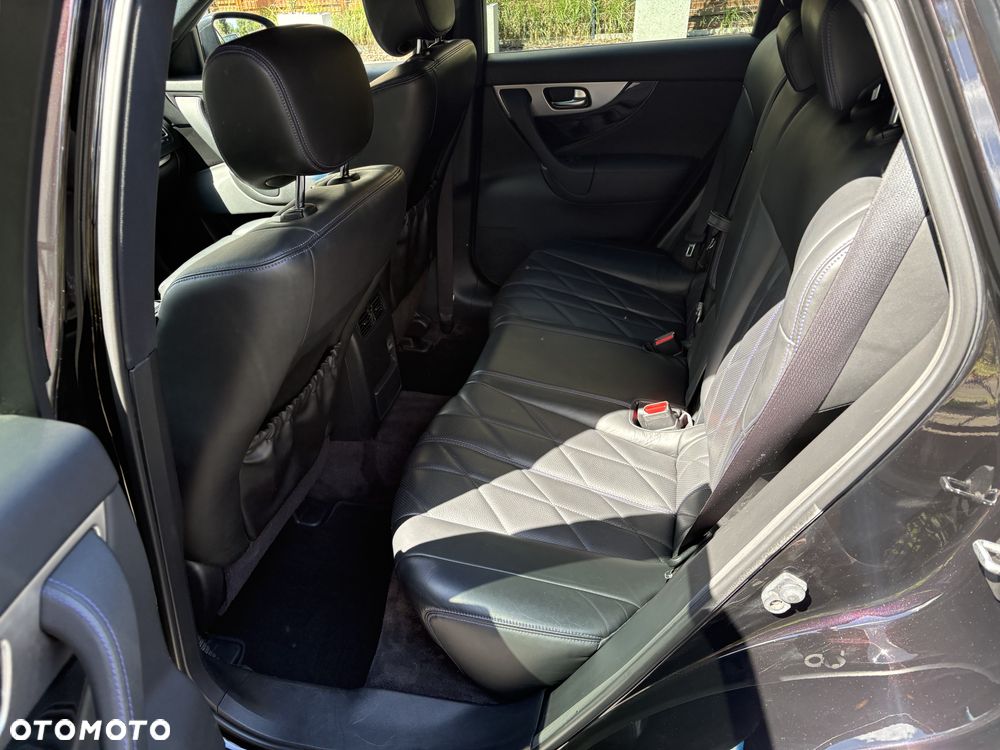 Infiniti QX70 3.0d S Premium - 4