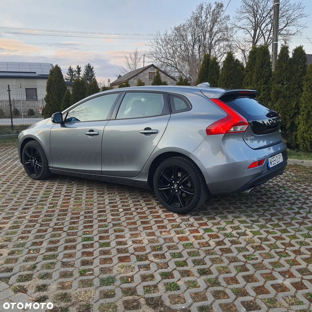 Volvo V40 D4 Geartronic Momentum - 6