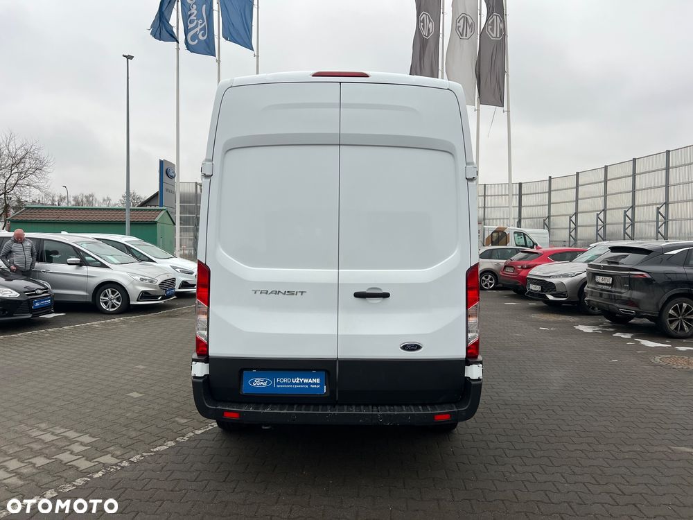 Ford Transit - 12