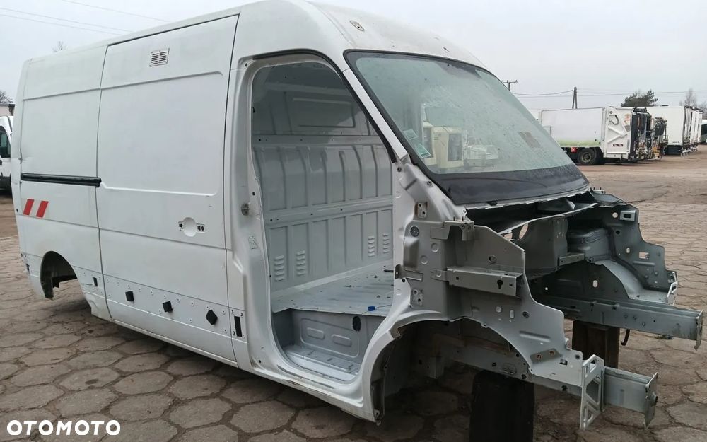 Karoseria tył ćwiartka bok poszycie L2H2 Master 3 Movano2010 - - 2