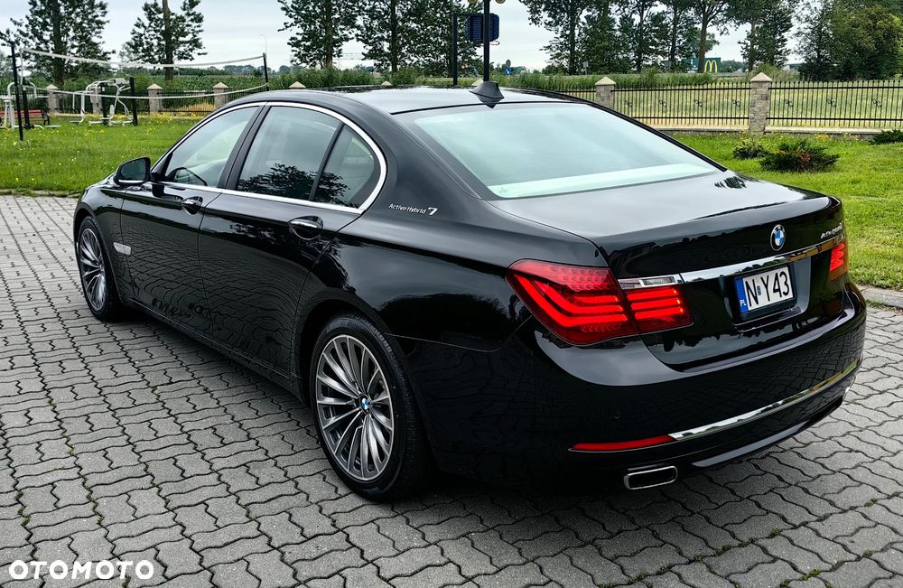 BMW Seria 7 - 5
