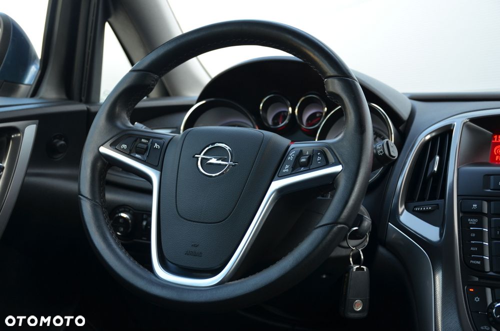 Opel Astra 1.4 T Cosmo - 30